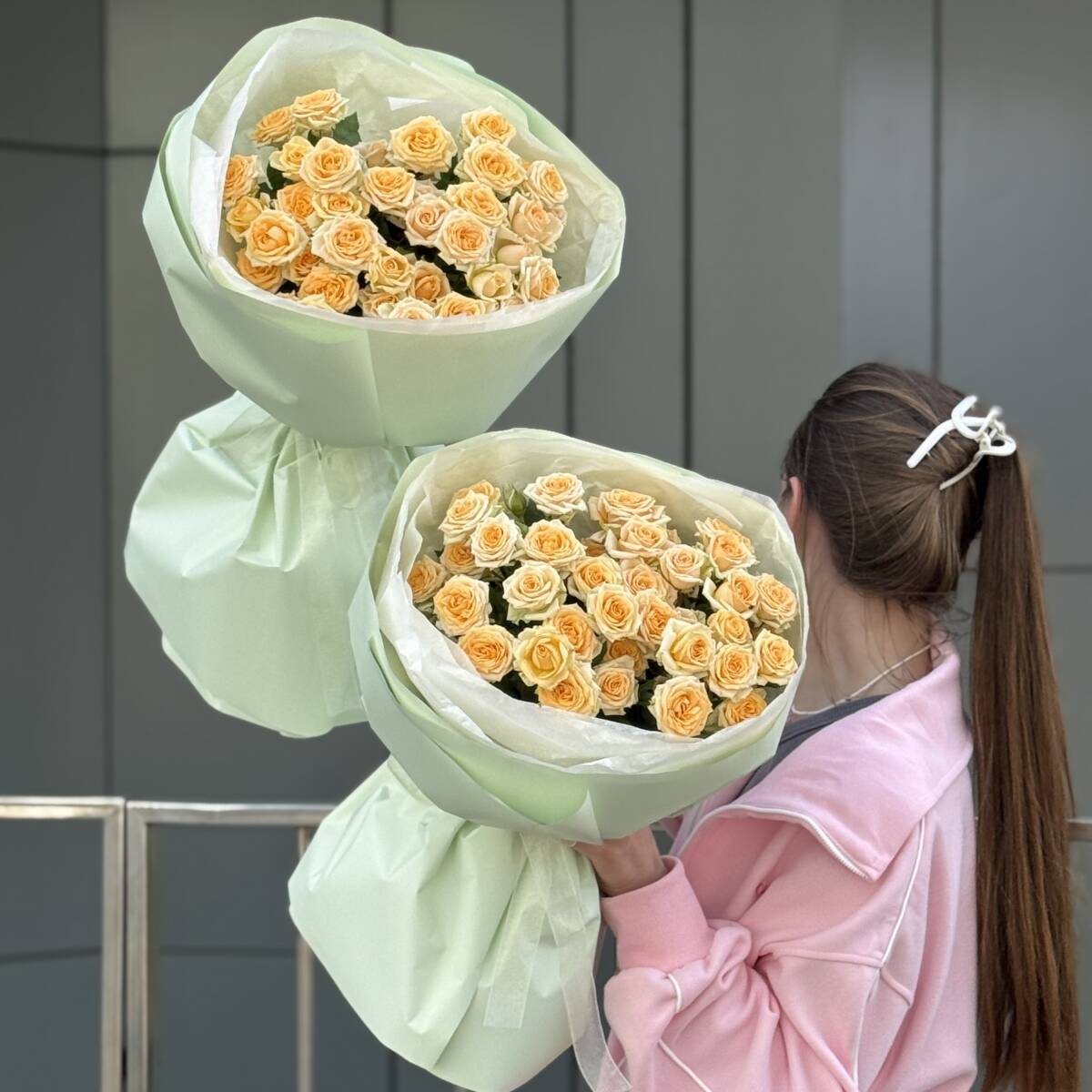 Букет Ты мой свет из кустовой розы