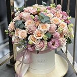 Композиция Аккорд Весны  из роз пинк мондиаль, морнинг стар, эустомы и эвкалипта