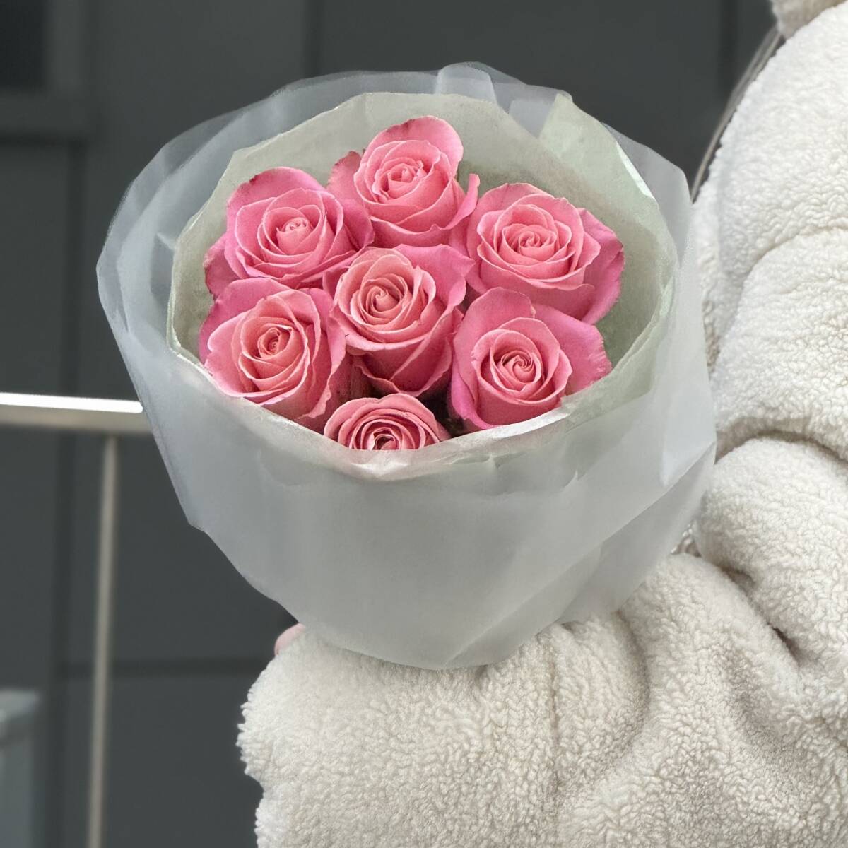 Букет из 7 роз сорта Хермоза