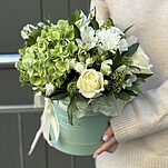 Композиция Дыхание природы из гортензии, роз, альстромерий и др.
