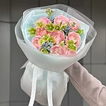 Букет Вкус Любви из ранункулюсов, хелеборуса и оксипеталума