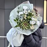 Букет Легкий Бриз из артишоков, эрингиума, эустомы и др.