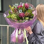 Букет Тайна Леса из артишока, хризантем Бигуди, эрингиума и зелени