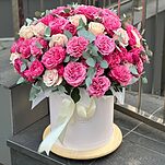 Композиция Самой любимой из роз и эвкалипта