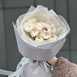 Букет Формула Любви из 13 ранункулюсов